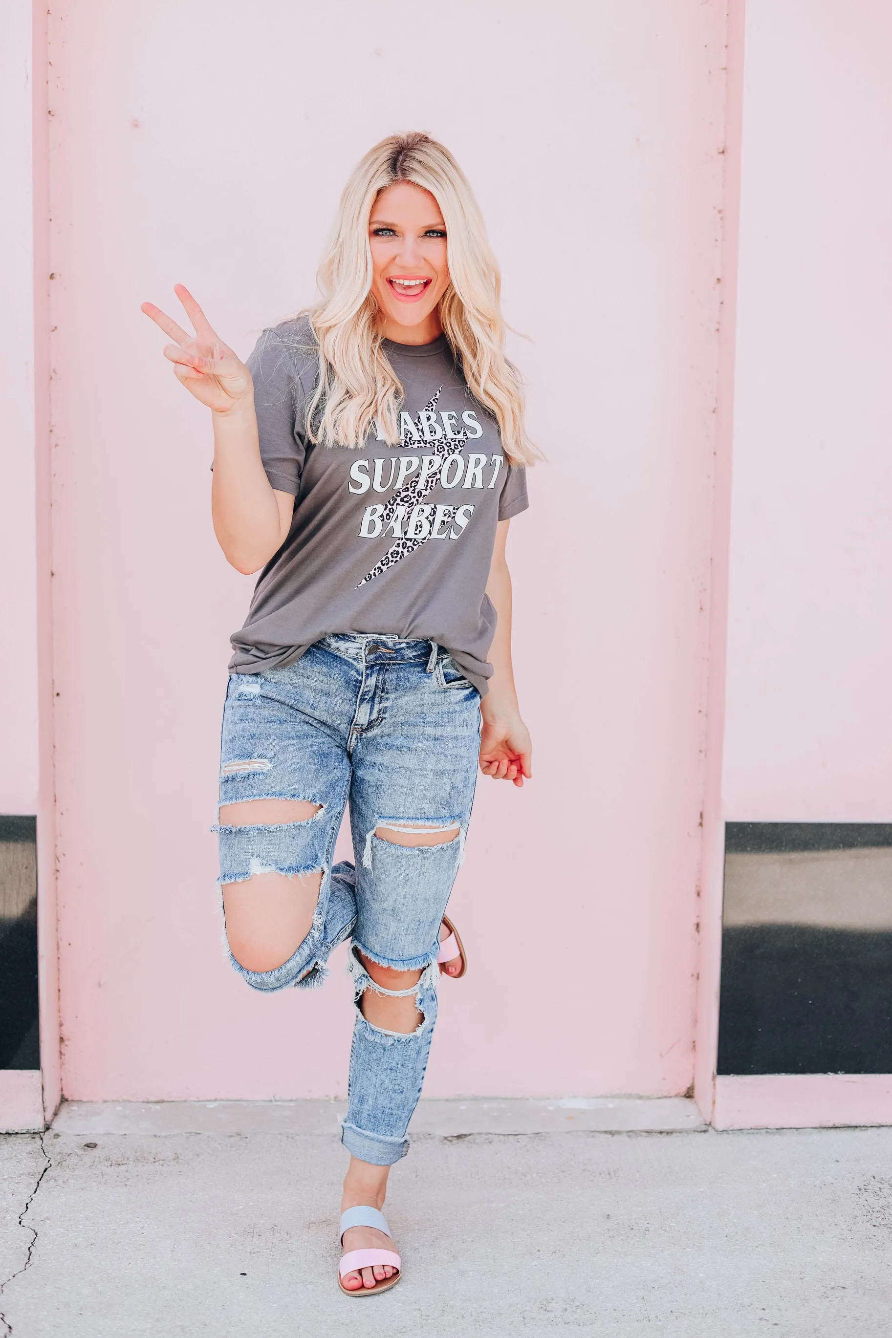 Babes Support Babes T-Shirt - Charcoal