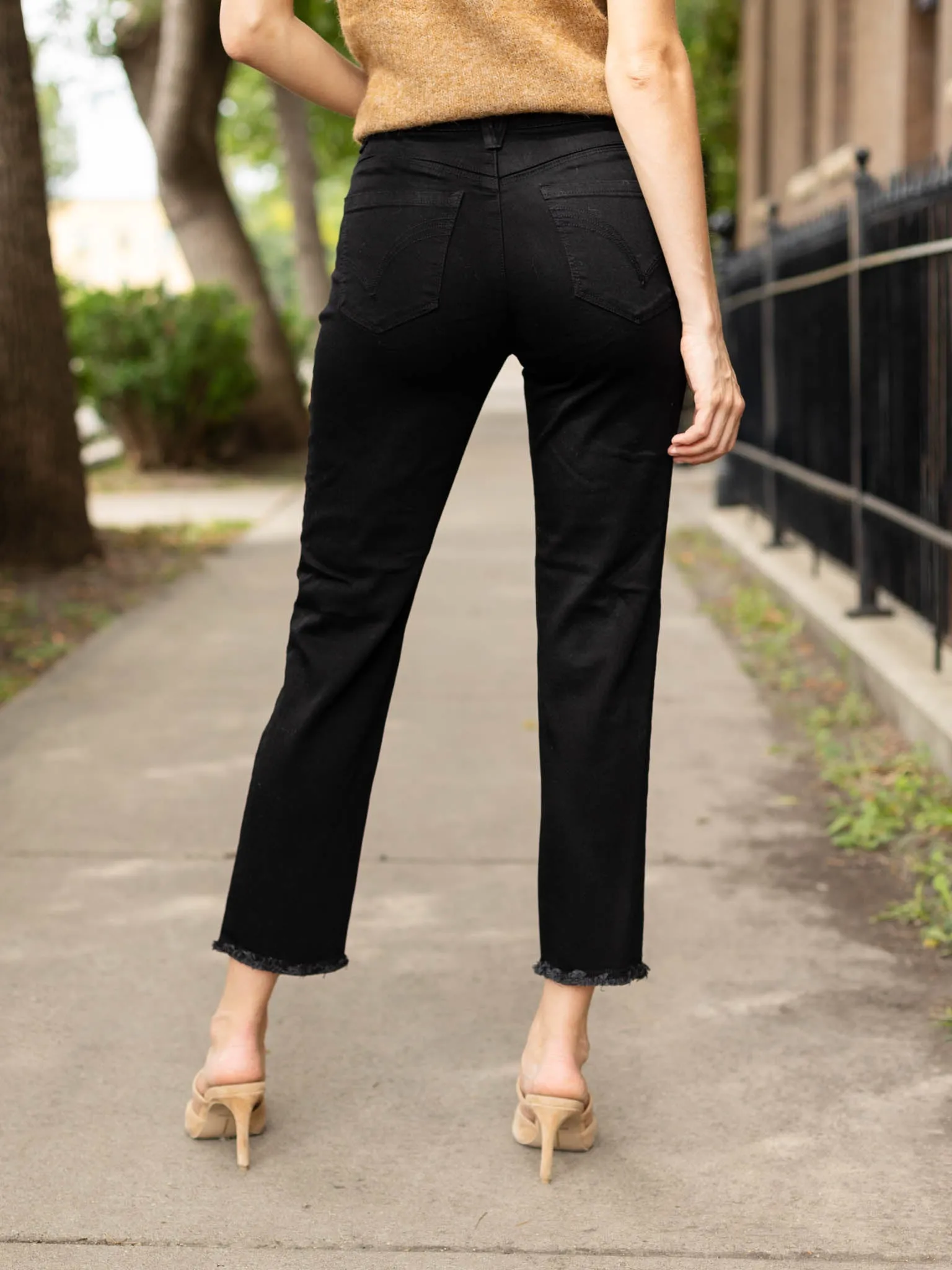 Democracy Ab Solution High Rise Cascade Vent Hem
