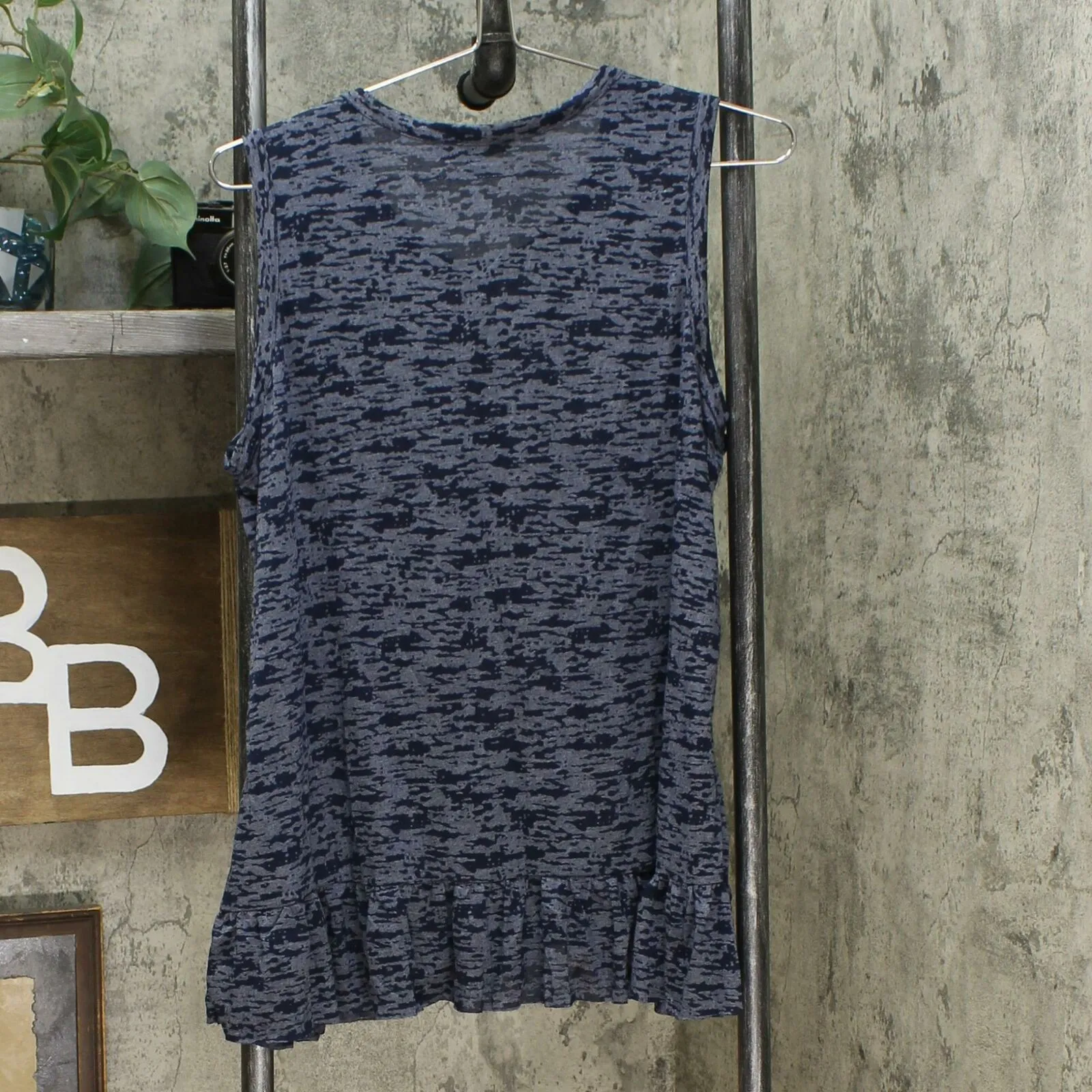 DG2 by Diane Gilman Women's Burnout Ruffle Tank Top Navy Large