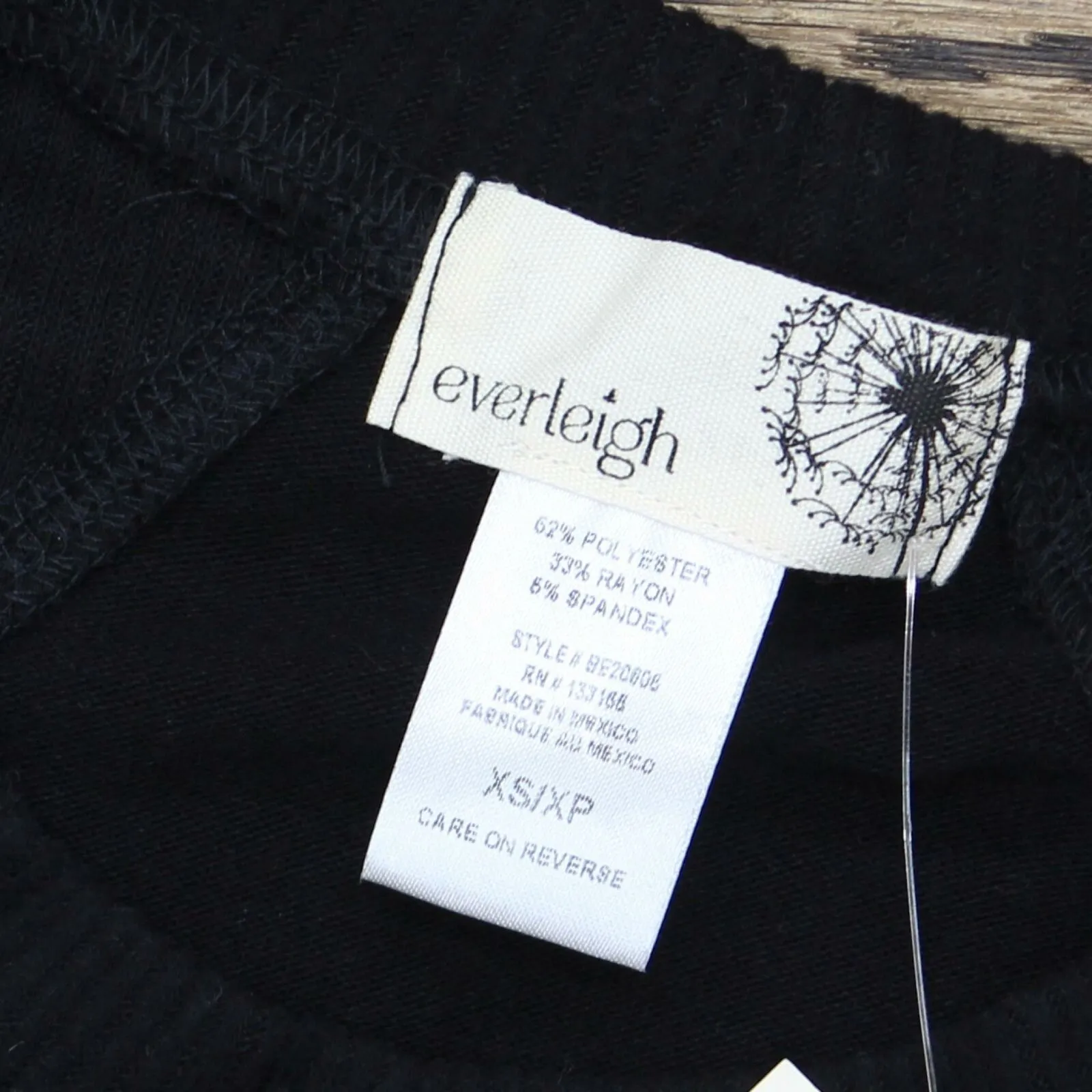 Everleigh Women's Cozy Knit Ribbed Inset Layered Tunic Top