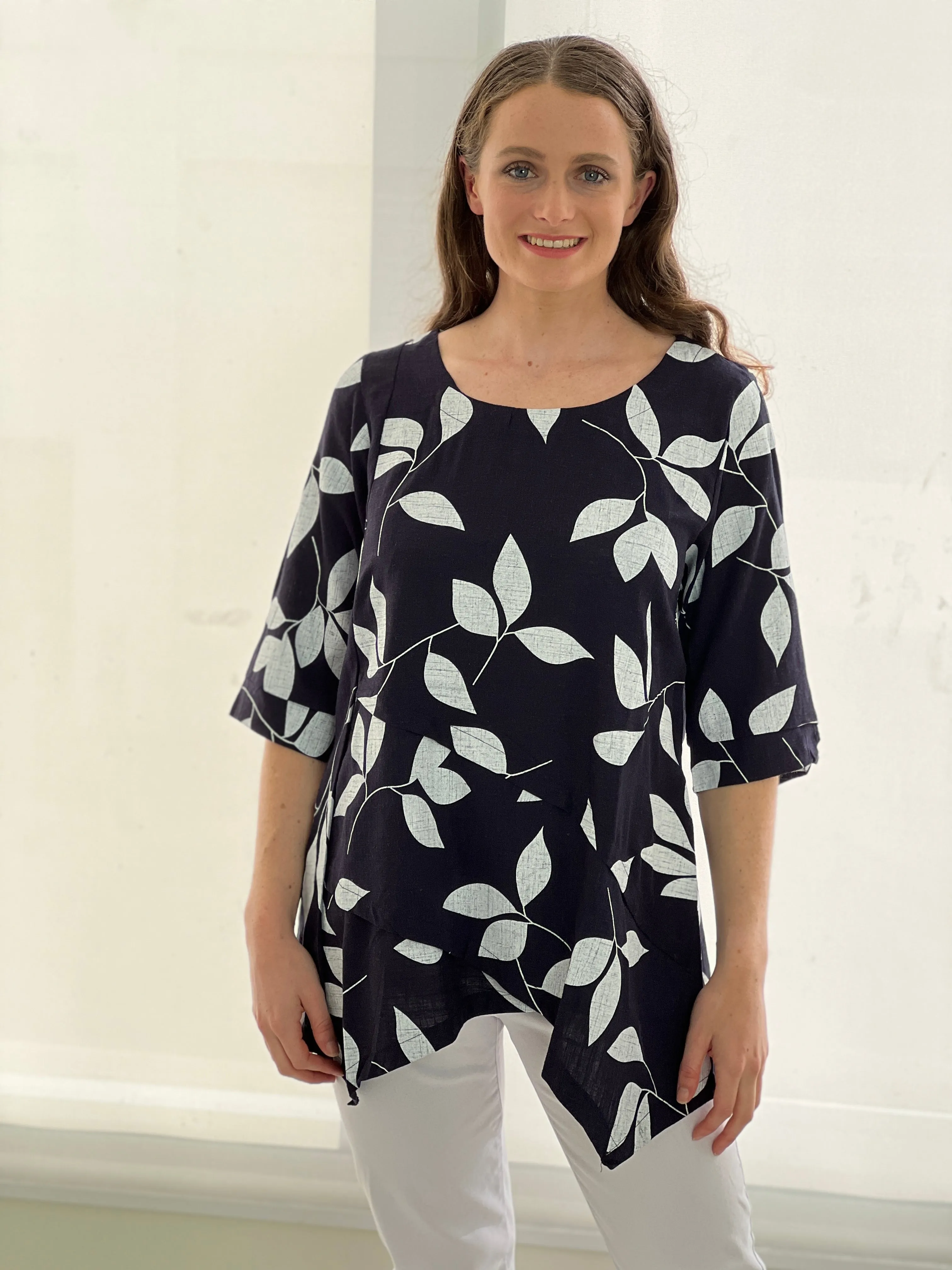 Karla Leaf Navy Linen Top