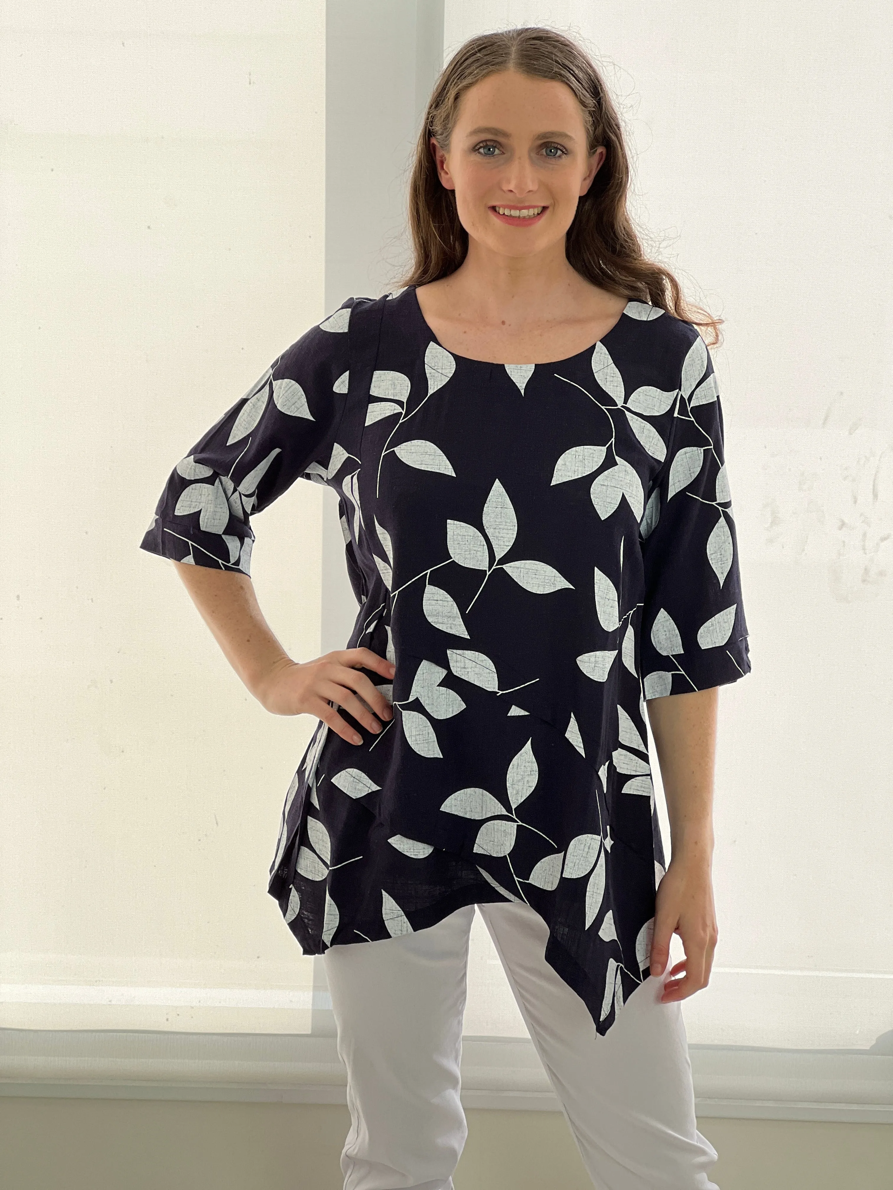 Karla Leaf Navy Linen Top