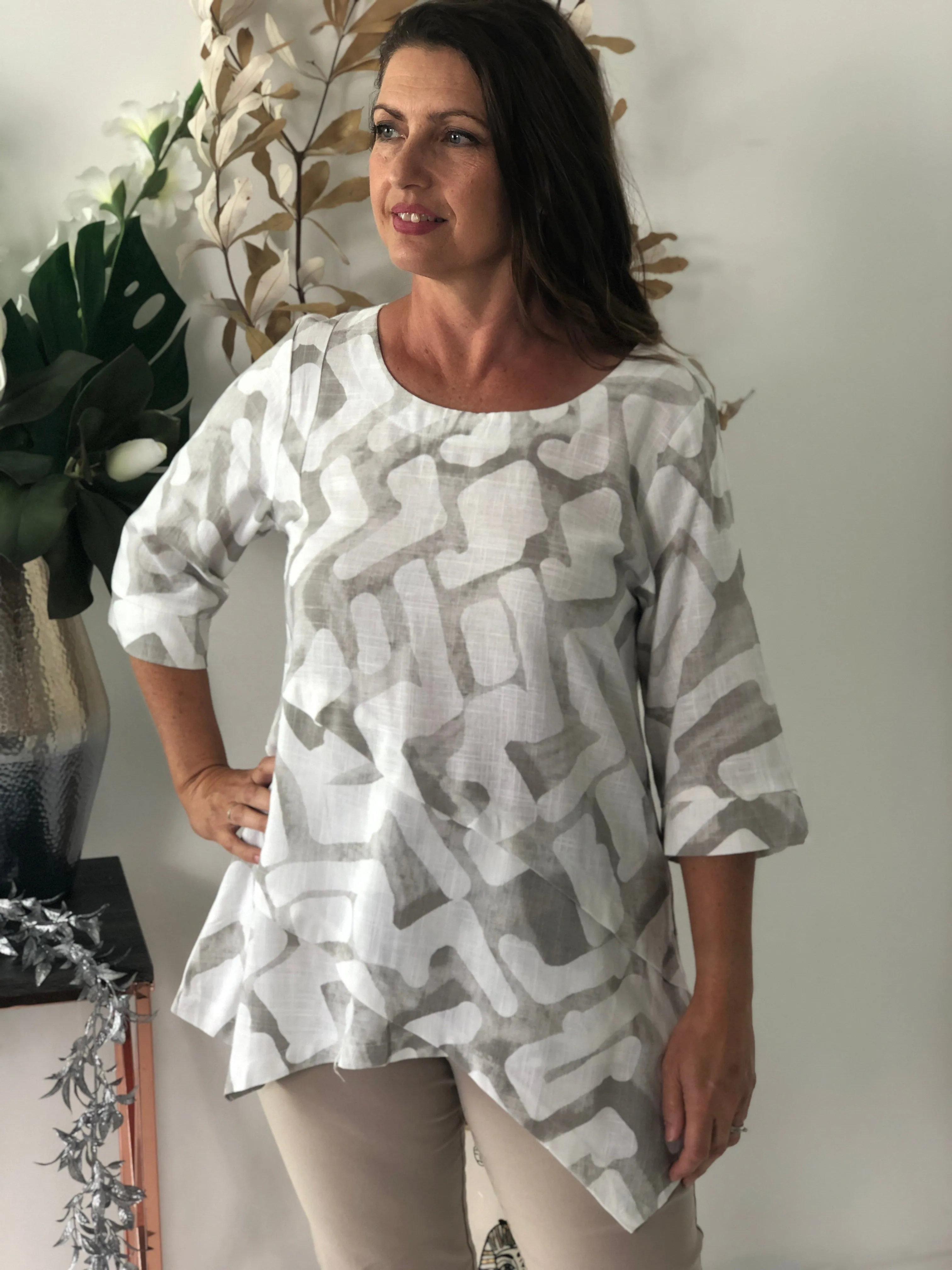 Karla Taupe Ink Linen Top