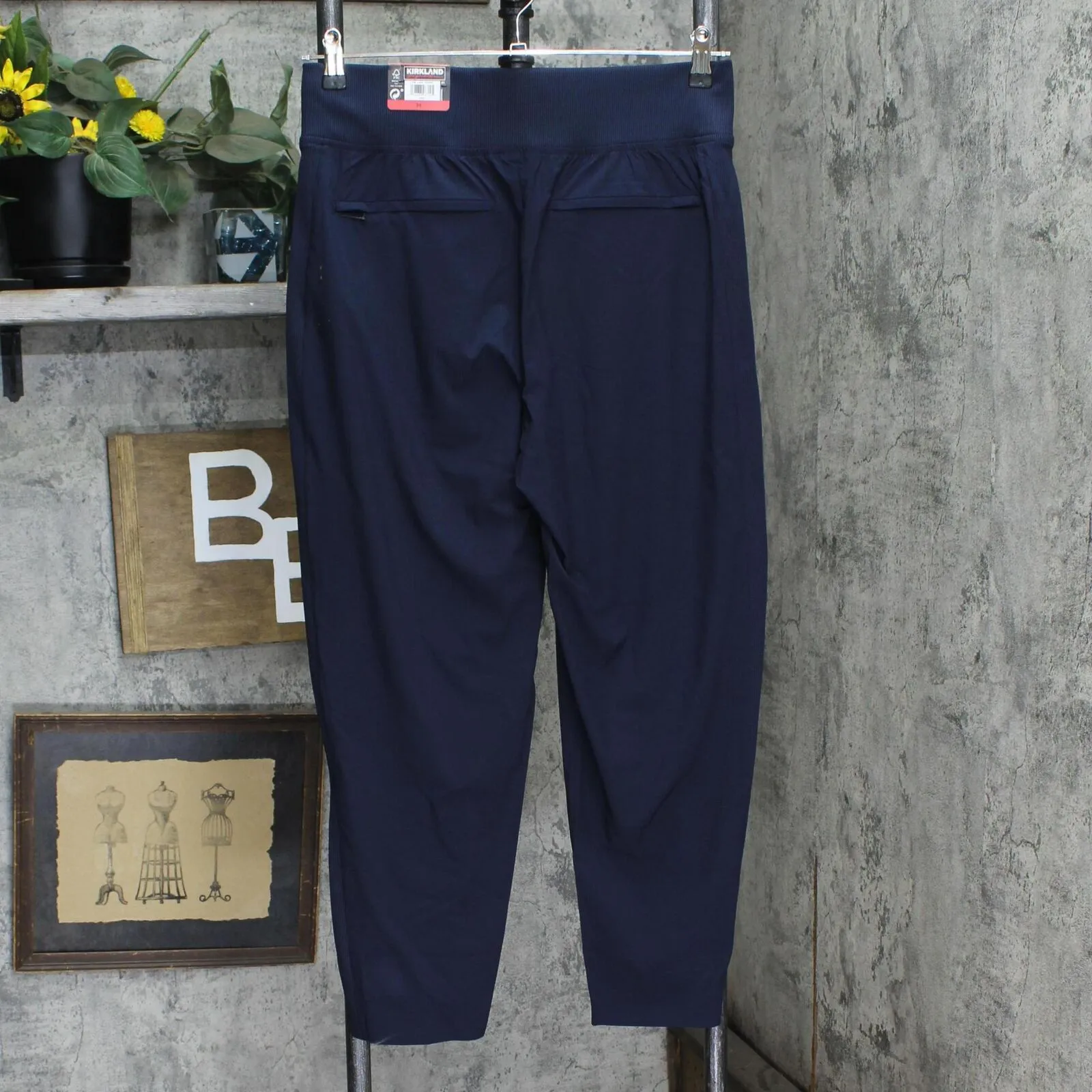 Kirkland Signature  Women's Lightweight Ankle Pants 7772005 Navy Blue M