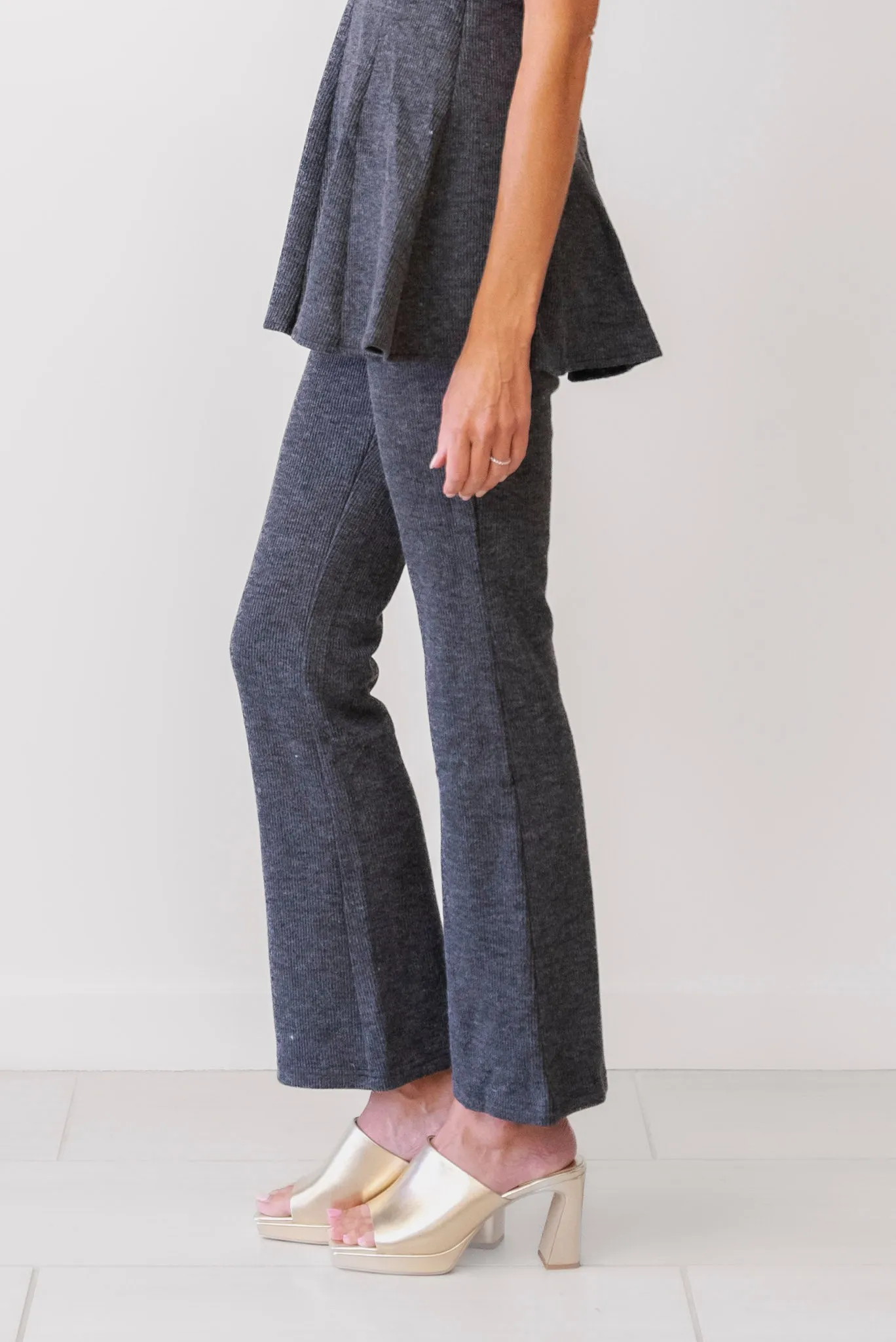 MOON RIVER Textured Bell Bottom Pants