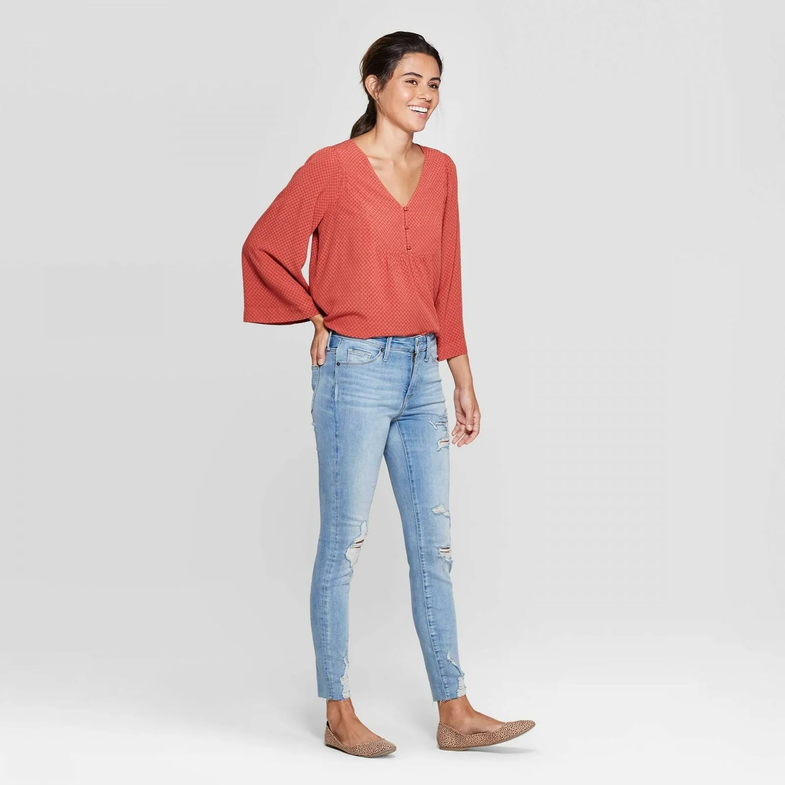 NWT Universal Thread Women's Long Sleeve V-Neck Peasant Top. 00560286 X-Small