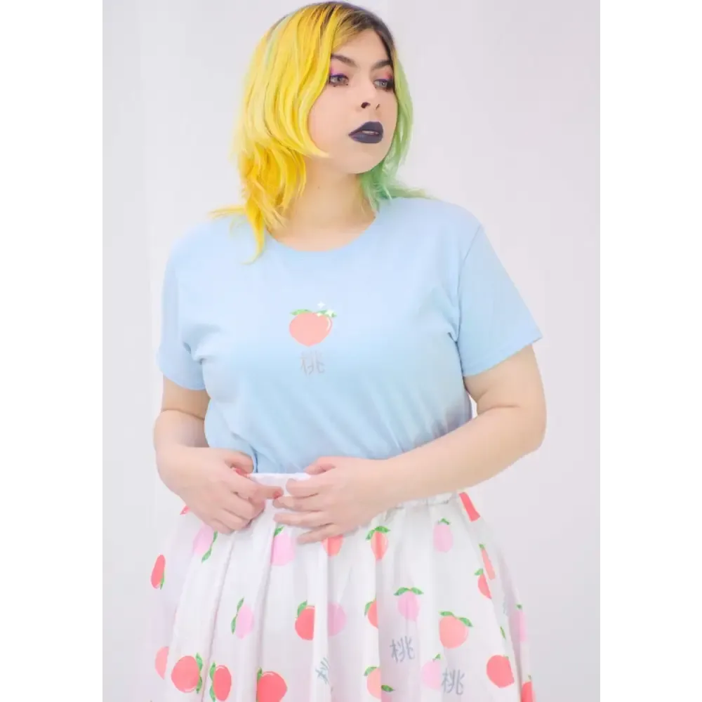 Peach Graphic T-Shirt for a Y2K Inspired Look