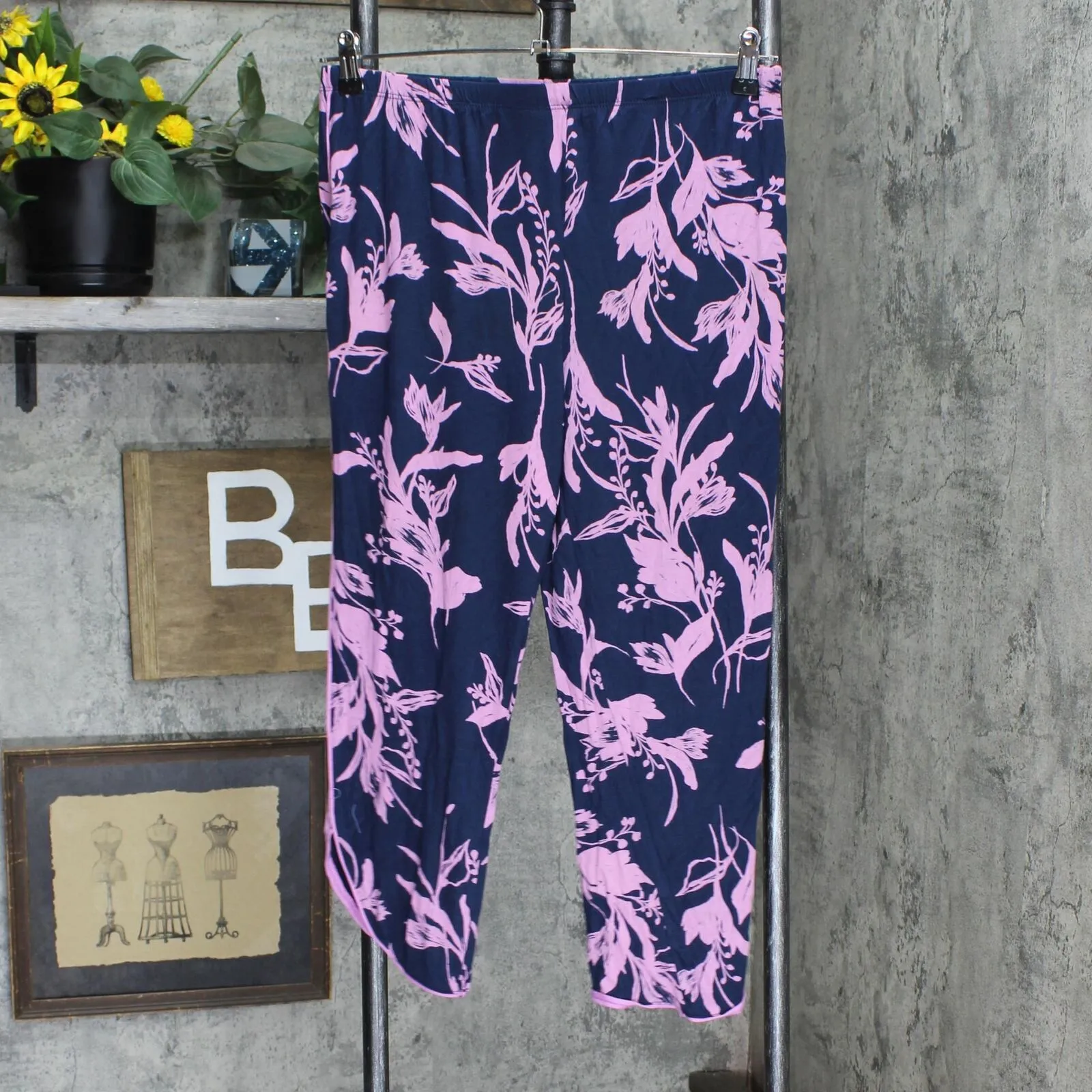 Stars Above Women's Soft Floral Print Notch Collar Cropped Pajama Set Blue M