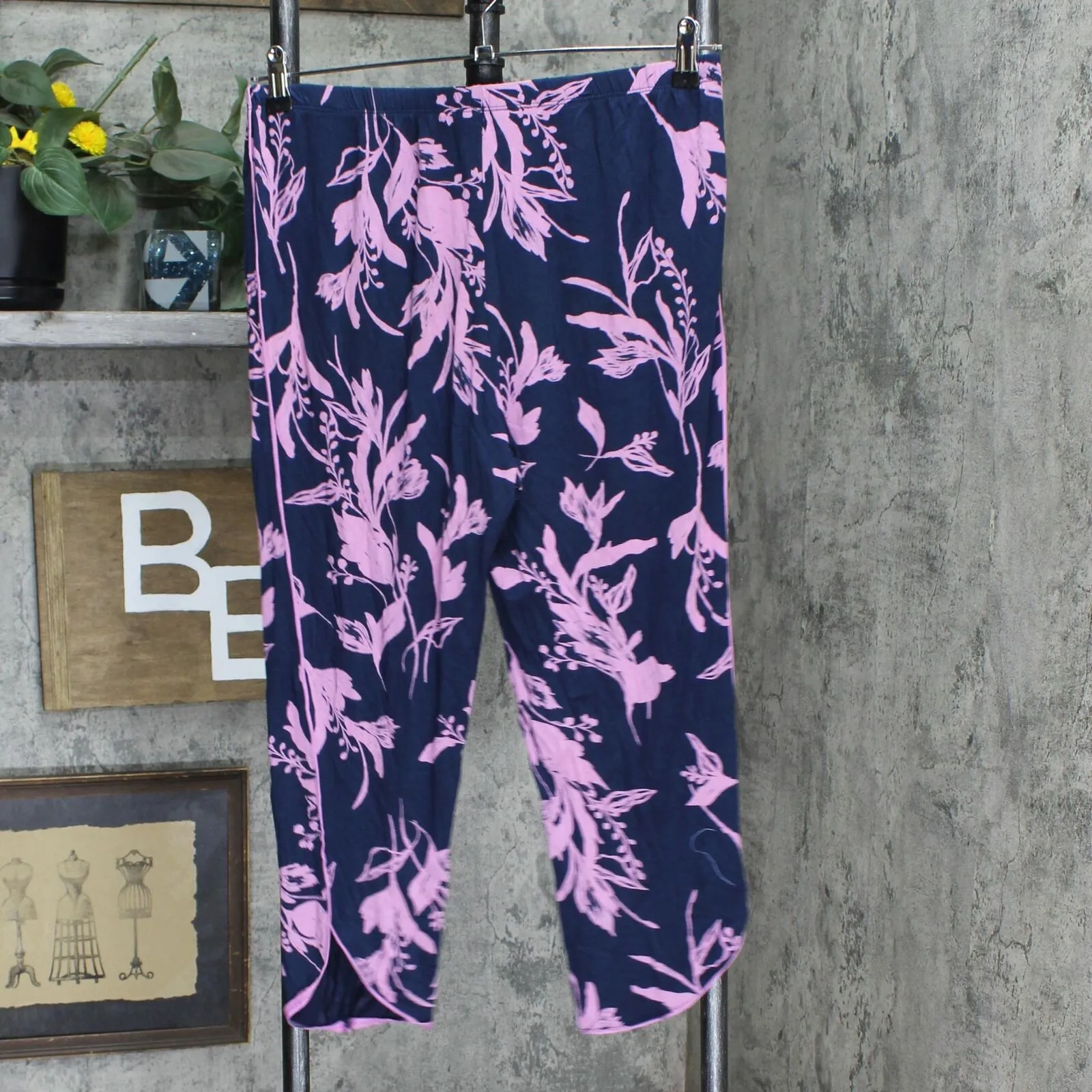 Stars Above Women's Soft Floral Print Notch Collar Cropped Pajama Set Blue M
