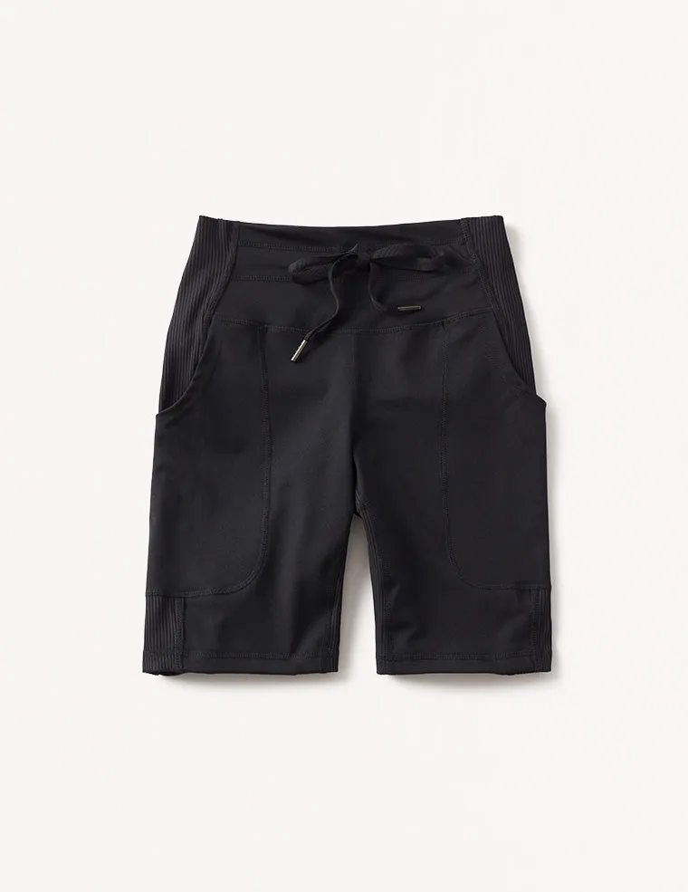 Street Short: Black