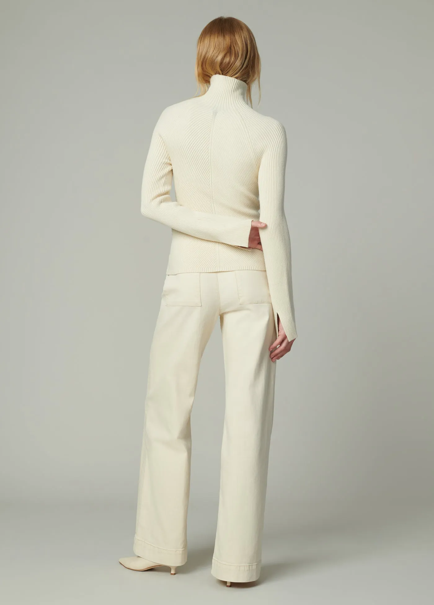 THE PALMER TURTLENECK
