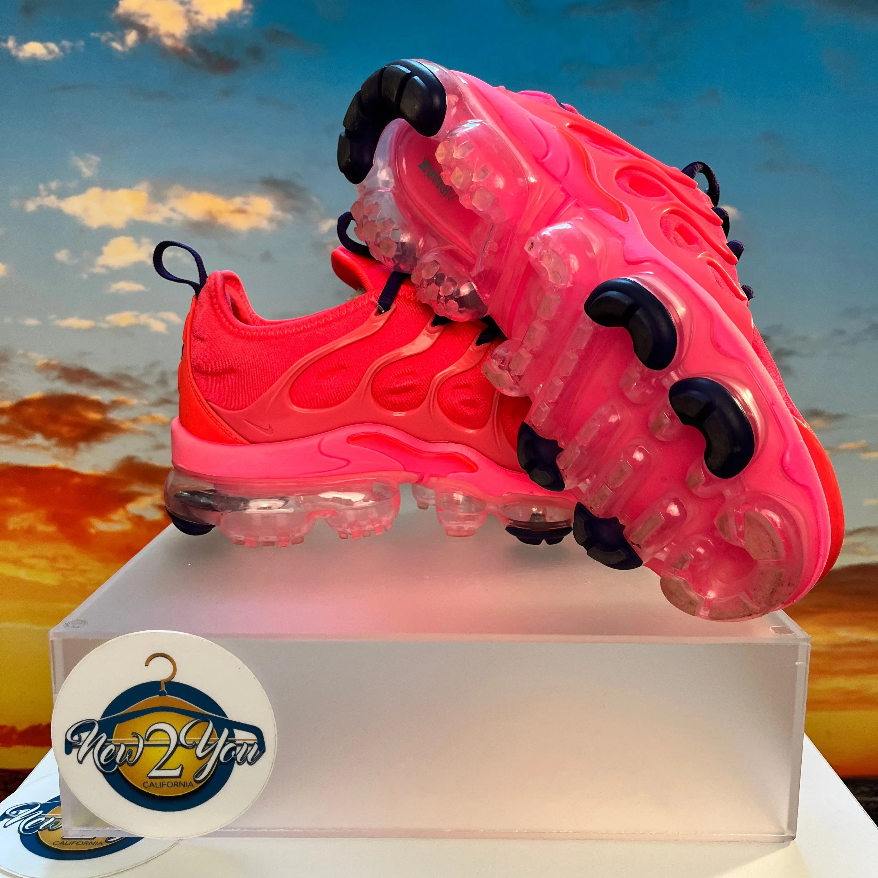 Wmns Air VaporMax Plus 'Neon Red'