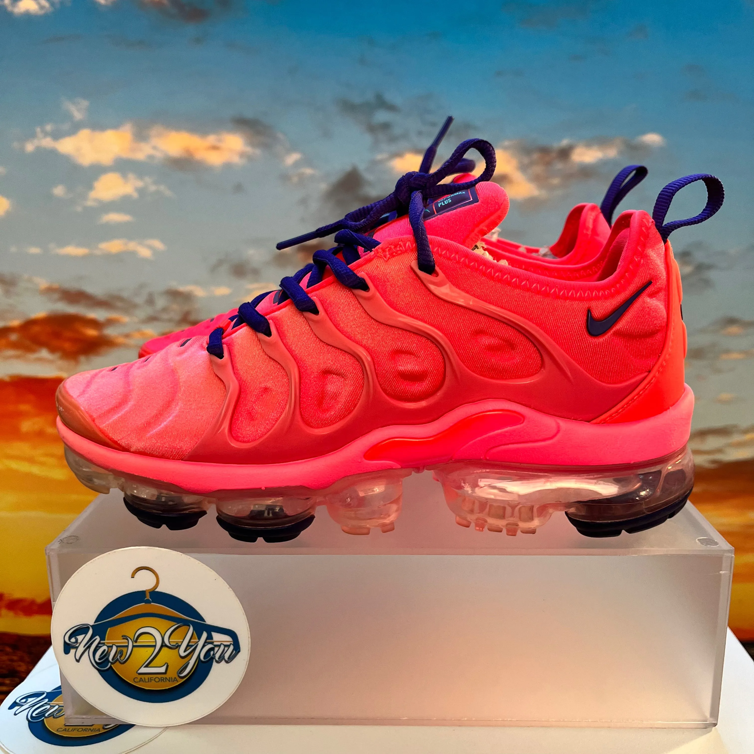Wmns Air VaporMax Plus 'Neon Red'