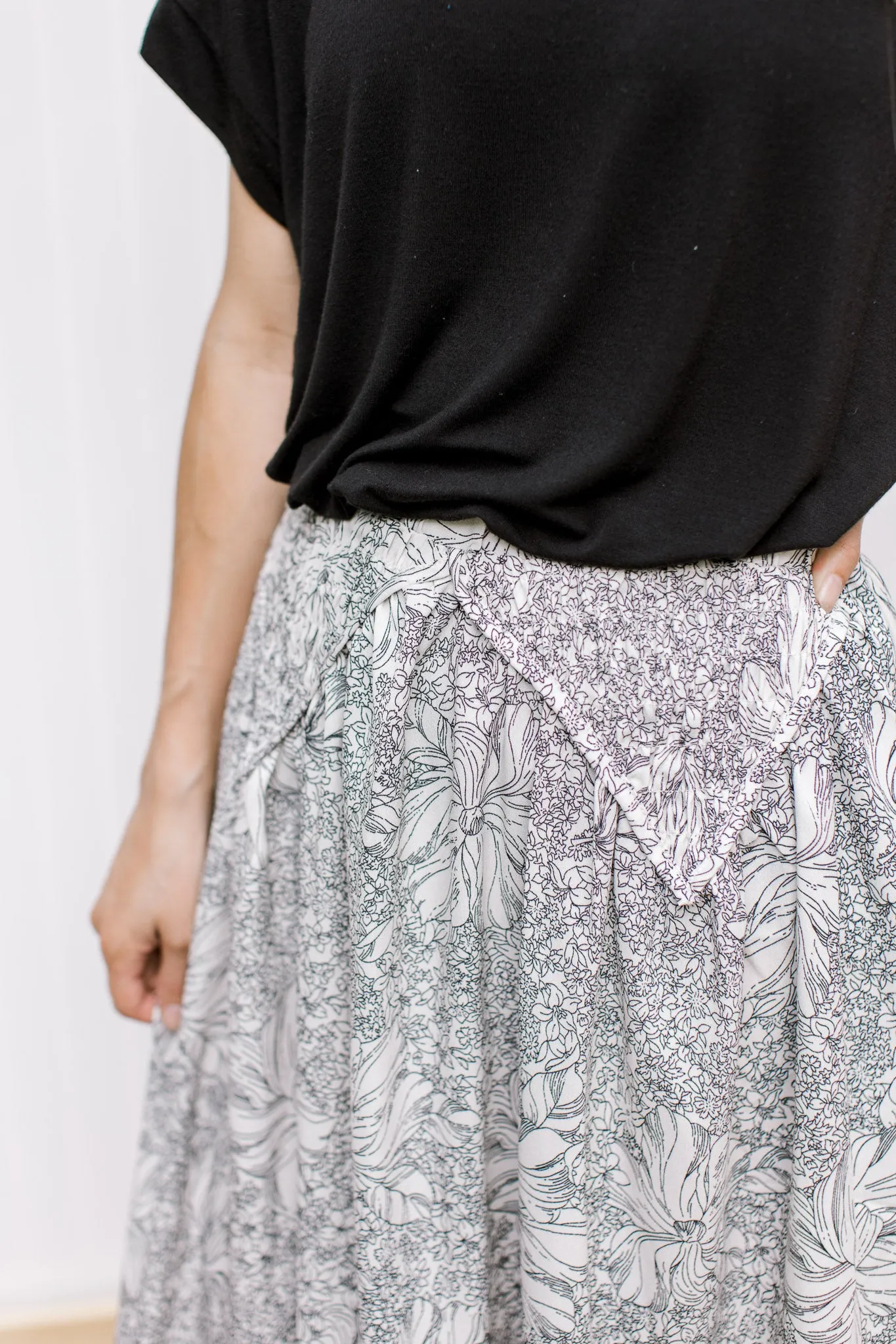 XZ Ivory Black Graphic Skirt